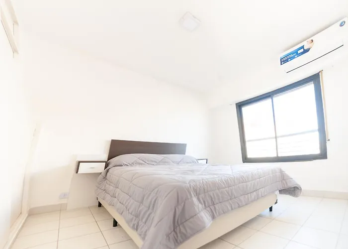 Canada 2 Dorm