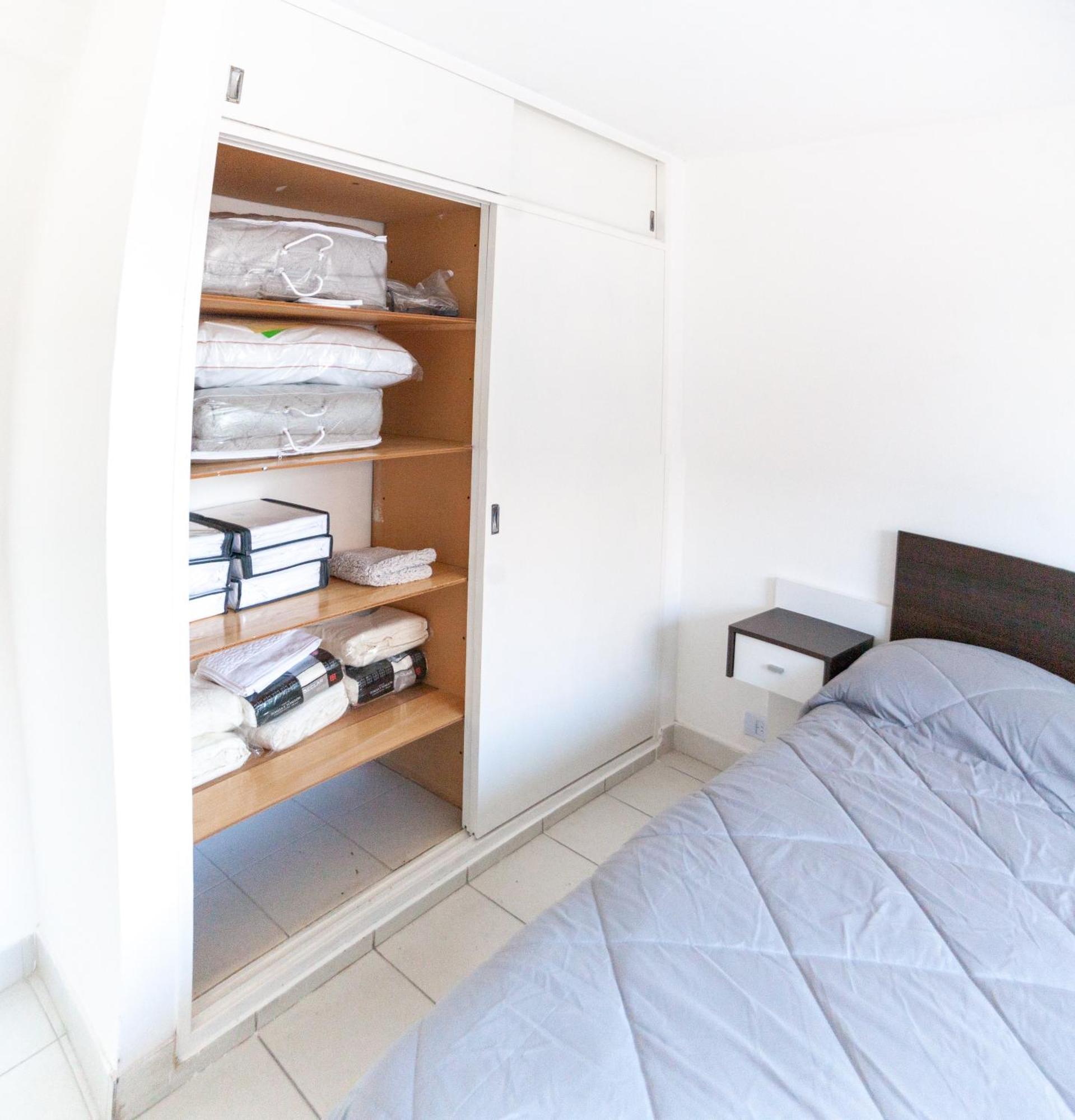 Apartment Canada 2 Dorm *